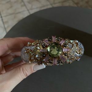 Beautiful embellished bracelet..